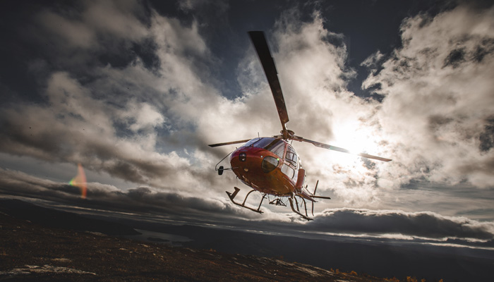 Lyfttjänster Helikopter